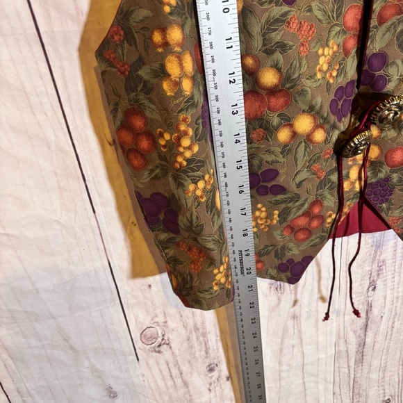 Vintage Bohemian Academia Floral Fruit Patterned Vest with Red Lining Large - Picture 3 of 6